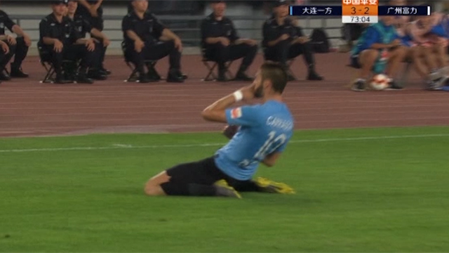 El ex atlético Carrasco hace de todo en China: Penalti cometido, penalti recibido y golazo El ex atlético Carrasco hace de todo en China: Penalti cometido, penalti recibido y golazo