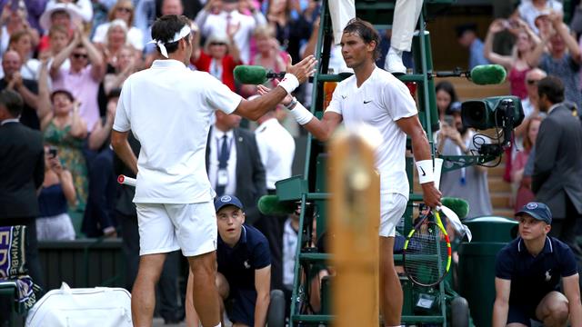 "Bitte noch viele Jahre": So reagiert das Netz auf Federer gegen Nadal