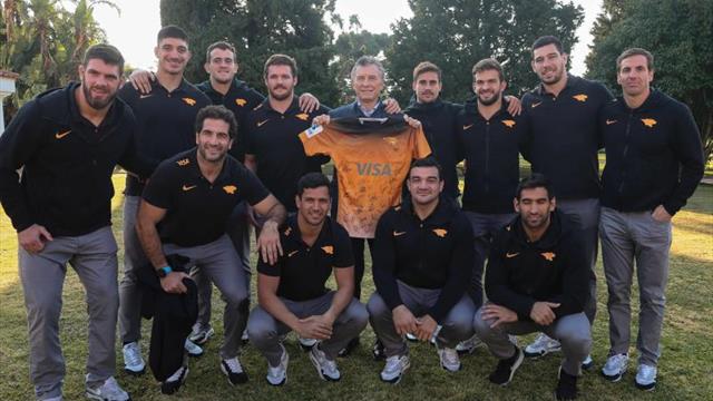 Macri recibe y felicita a los Jaguares por el subcampeonato en el Super Rugby