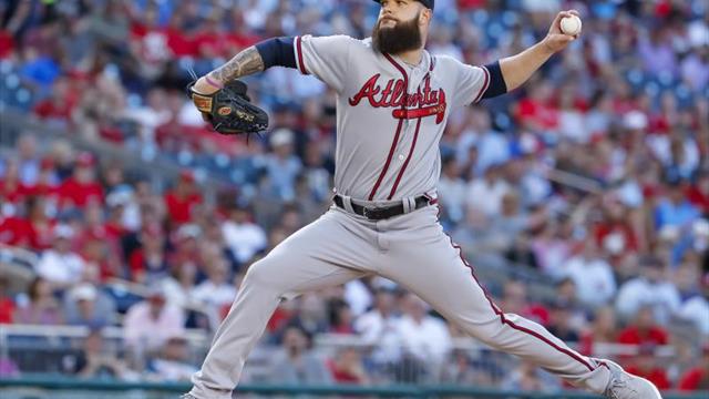 5-3. Los líderes Bravos derrotan a los Padres