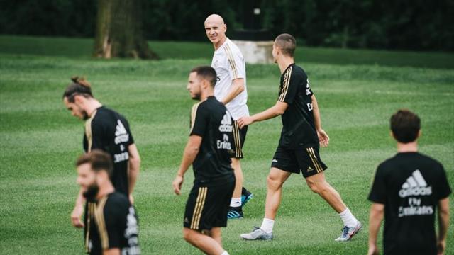 Bettoni dirige una sesión de trabajo marcada por la ausencia de Zidane