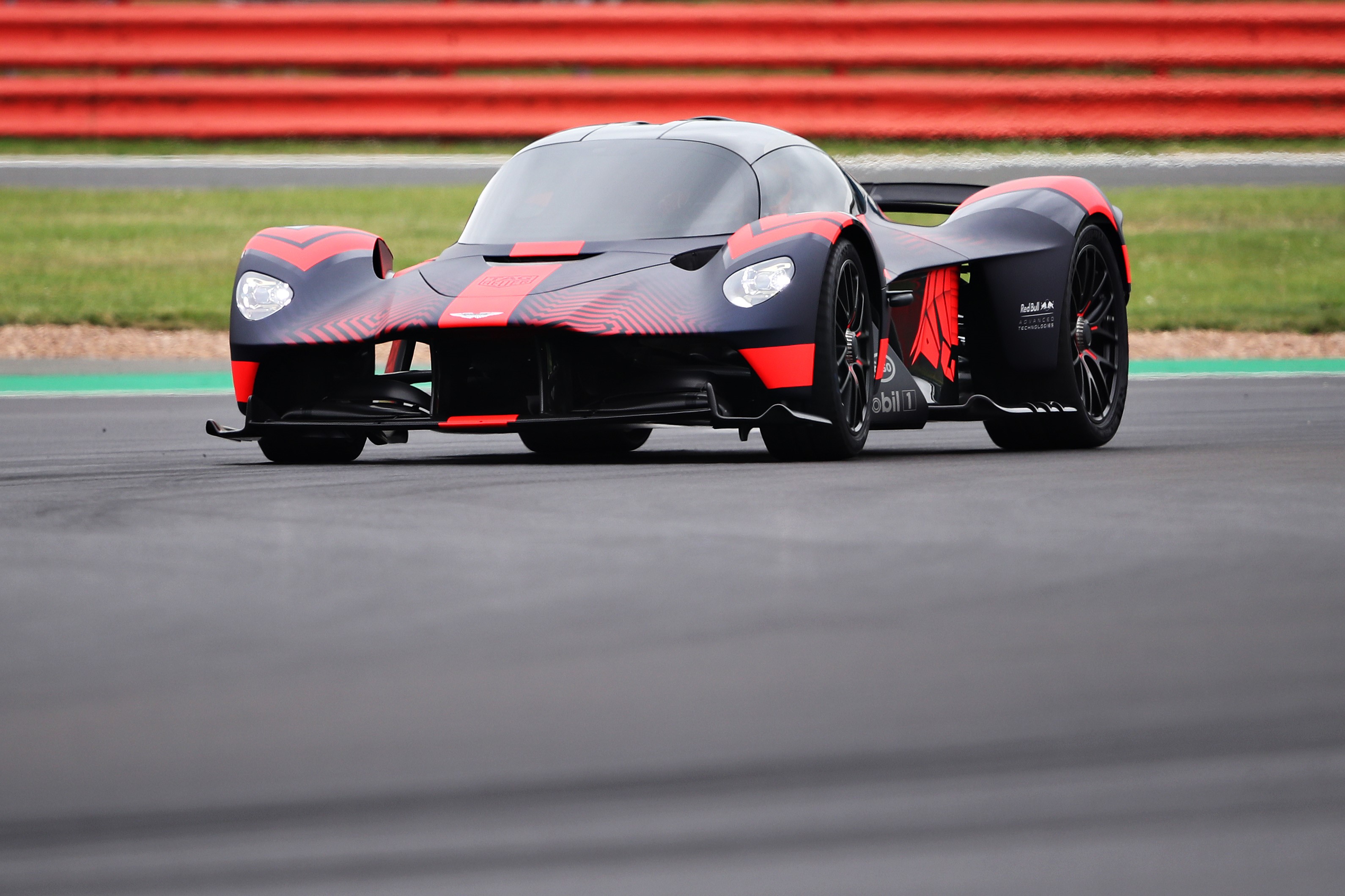 Aston Martin Valkyrie - Silverstone 2019