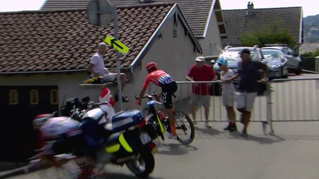 En tête, De Marchi s'est fait une belle frayeur en tirant tout droit En tête, De Marchi s'est fait une belle frayeur en tirant tout droit