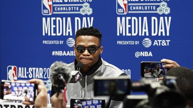 Harden promete "diversión" con Westbrook, que se despide de los Thunder