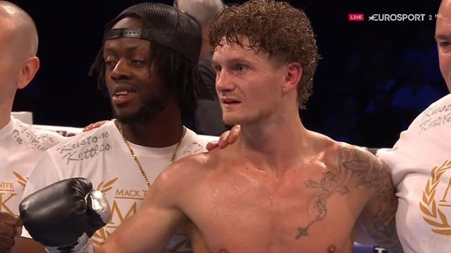 El duro golpe de Archie Sharp que dejó sin aire a Jordan McCorry El duro golpe de Archie Sharp que dejó sin aire a Jordan McCorry