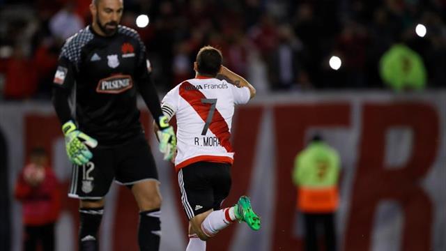 Un Monumental repleto se rinde ante Rodrigo Mora en su partido de despedida