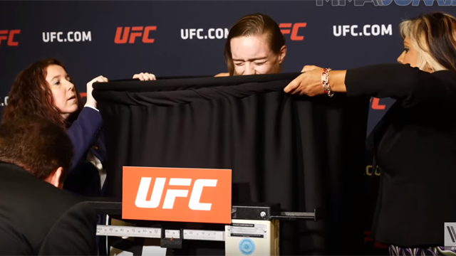 Девушку-бойца UFC трясло на взвешивании из-за экстремальной сгонки веса