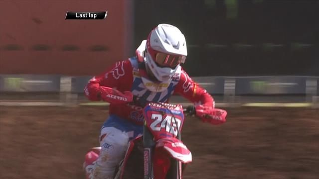 Tim Gajser regale in Indonesia! Domina gara-1 a Semerang precedendo Tonus e Seewer Tim Gajser regale in Indonesia! Domina gara-1 a Semerang precedendo Tonus e Seewer
