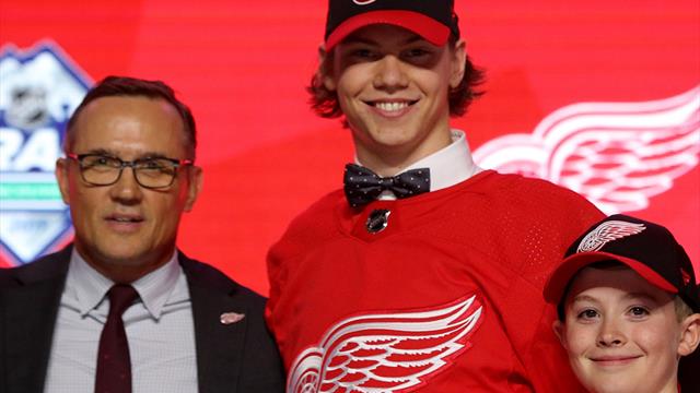 Seider unterschreibt Einstiegsvertrag bei NHL-Klub Detroit