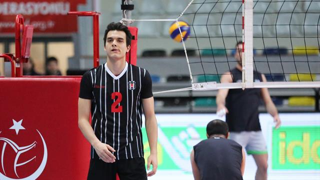 Efeler Ligi'nden kapanışa... Beşiktaş'tan erkekler voleyboluna veda