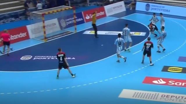Ein Tor für die Emotionen: Ignatow vollendet Pass von Keeper Mohs sehenswert Ein Tor für die Emotionen: Ignatow vollendet Pass von Keeper Mohs sehenswert