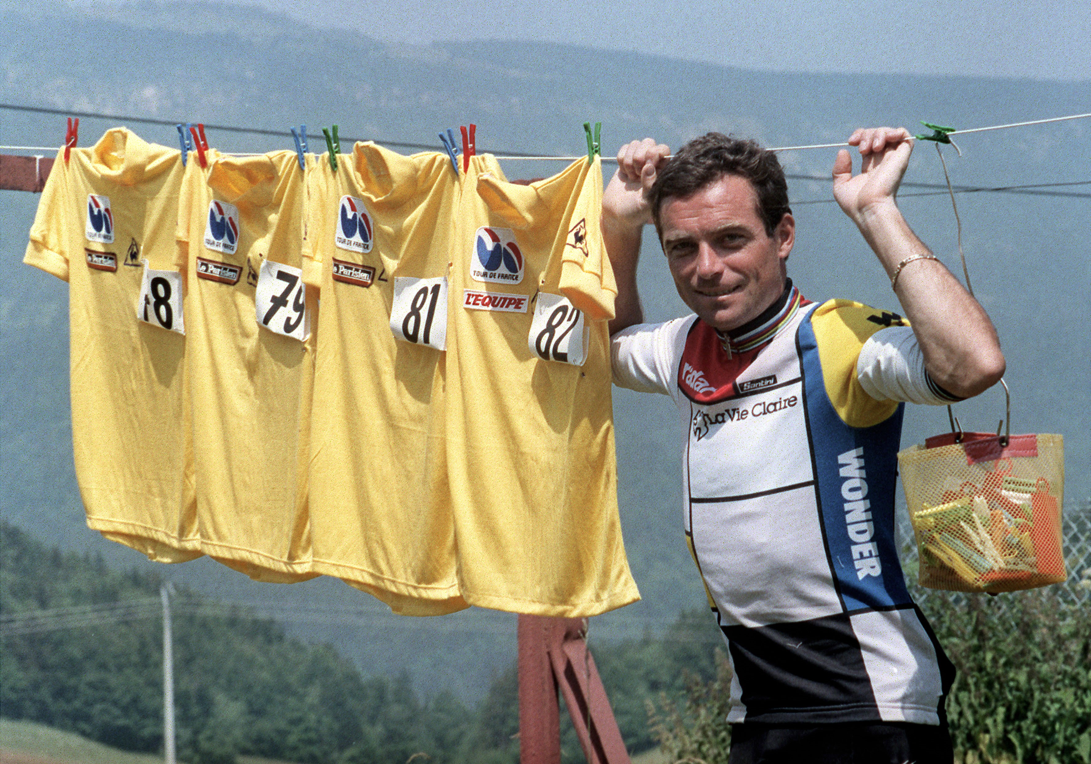 Bernard Hinault et ses cinq maillots jaunes