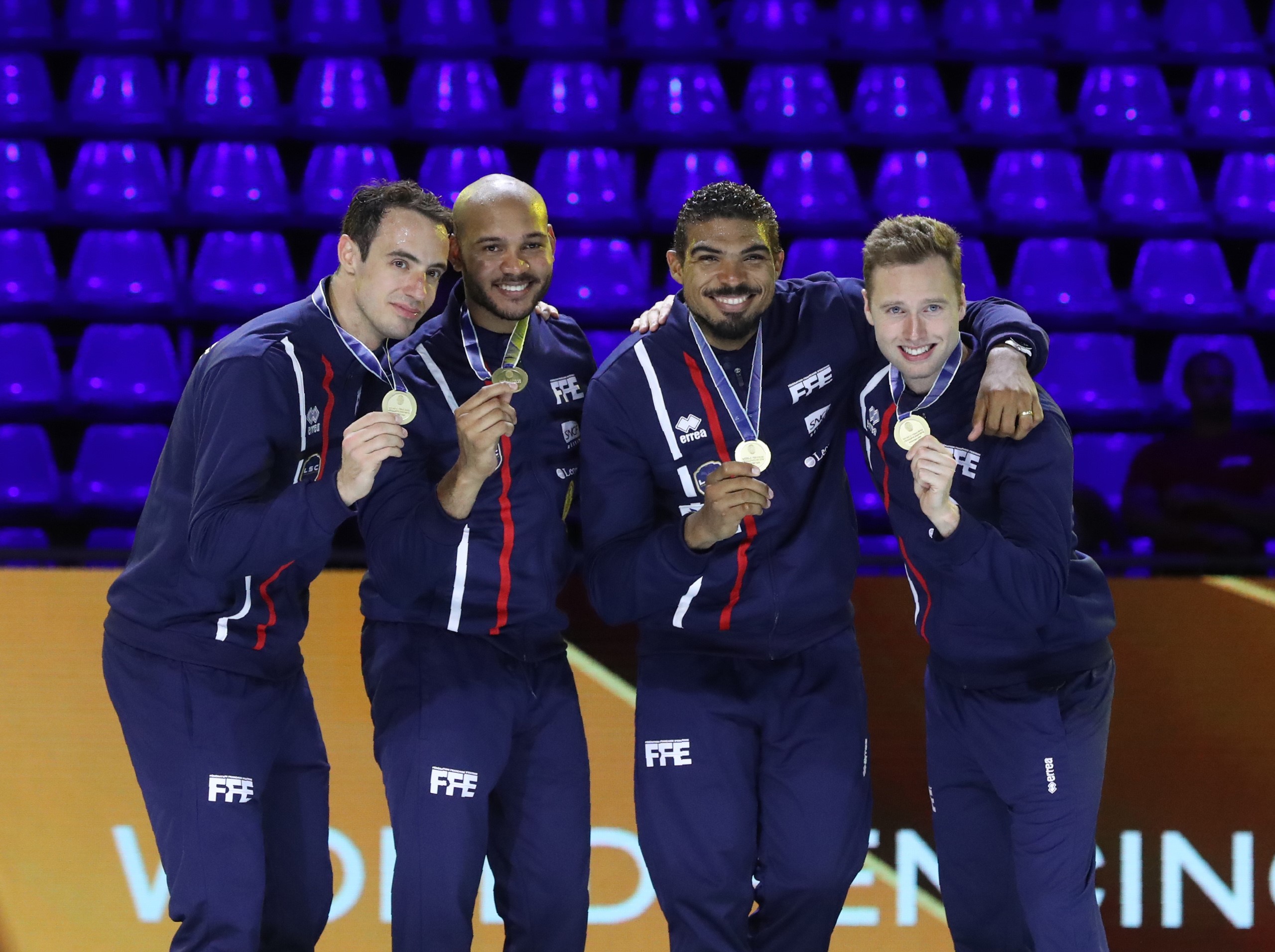 Yannick Borel, Ronan Gustin, Daniel Jerent, Alexandre Bardenet remportent la médaille d'or