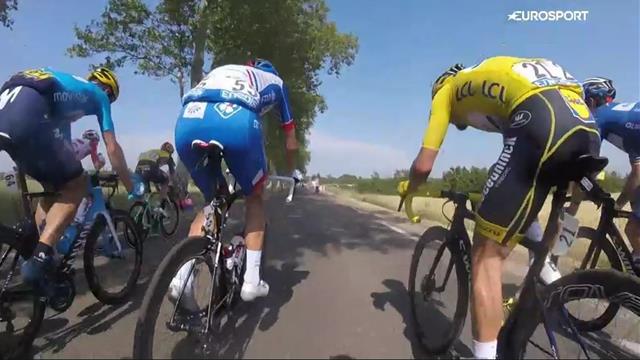 Onboard am Hinterrad von Alaphilippe durch die 16. Etappe Onboard am Hinterrad von Alaphilippe durch die 16. Etappe