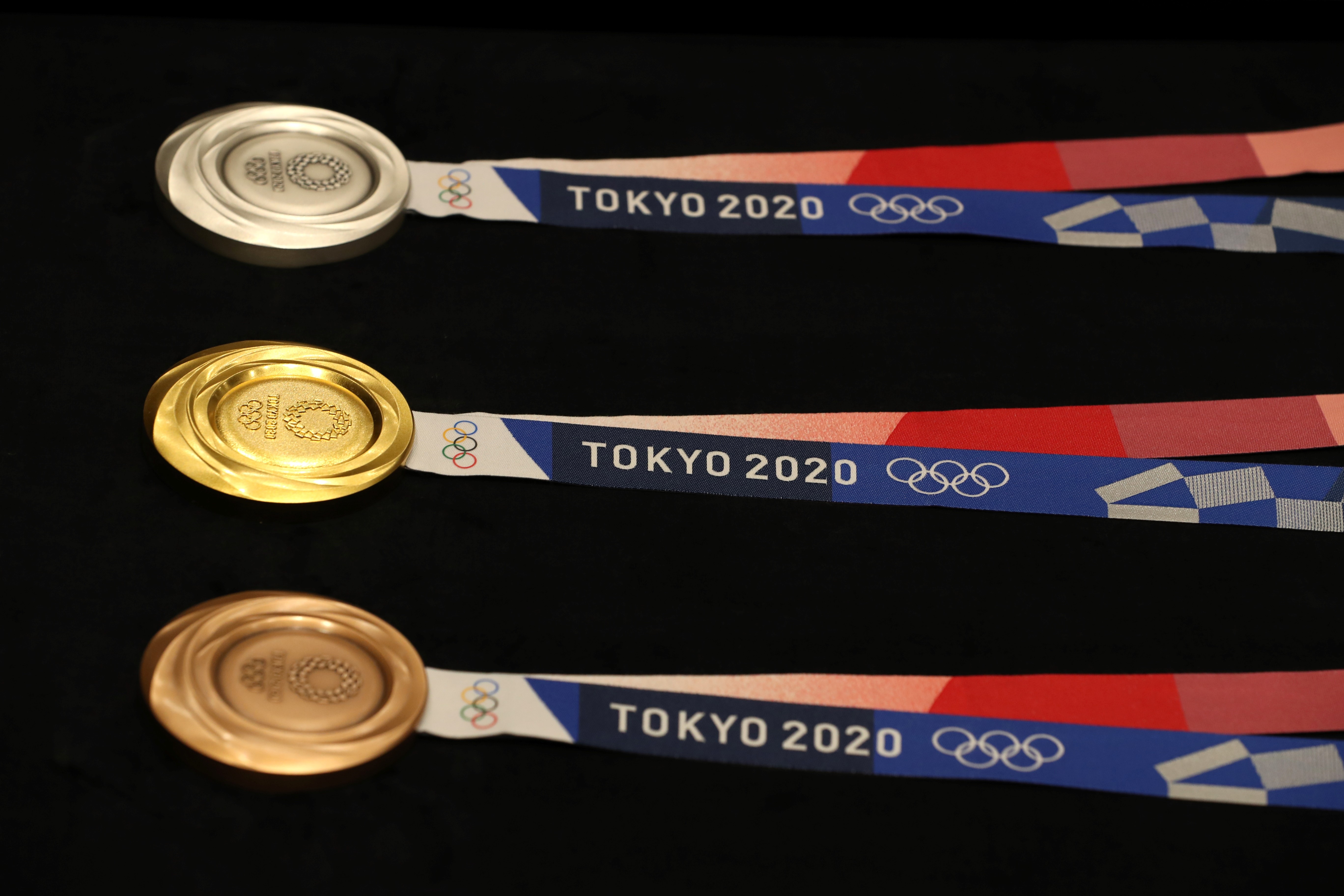 Les médailles des Jeux olympiques et paralympiques de Tokyo.