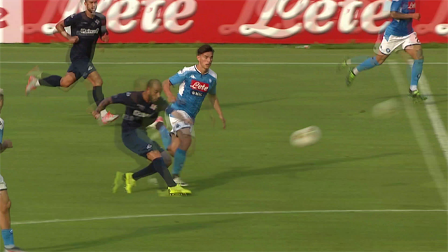 Soddimo sorprende Meret con un tiro da metà campo! Che favola il gol del 3-3 in Napoli-Cremonese Soddimo sorprende Meret con un tiro da metà campo! Che favola il gol del 3-3 in Napoli-Cremonese