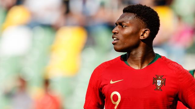 Milan, è sbarcato Leao. Presto toccherà a Duarte Milan, è sbarcato Leao. Presto toccherà a Duarte