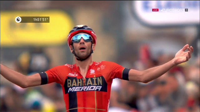 "Alza le braccia al cielo Vincenzo"! Nibali vince in solitaria sul Val Thorens, a Bernal il Tour "Alza le braccia al cielo Vincenzo"! Nibali vince in solitaria sul Val Thorens, a Bernal il Tour