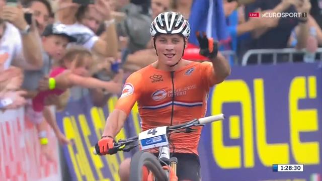 Mathieu van der Poel ondanks val oppermachtig Europees Kampioen - Vader derde Mathieu van der Poel ondanks val oppermachtig Europees Kampioen - Vader derde