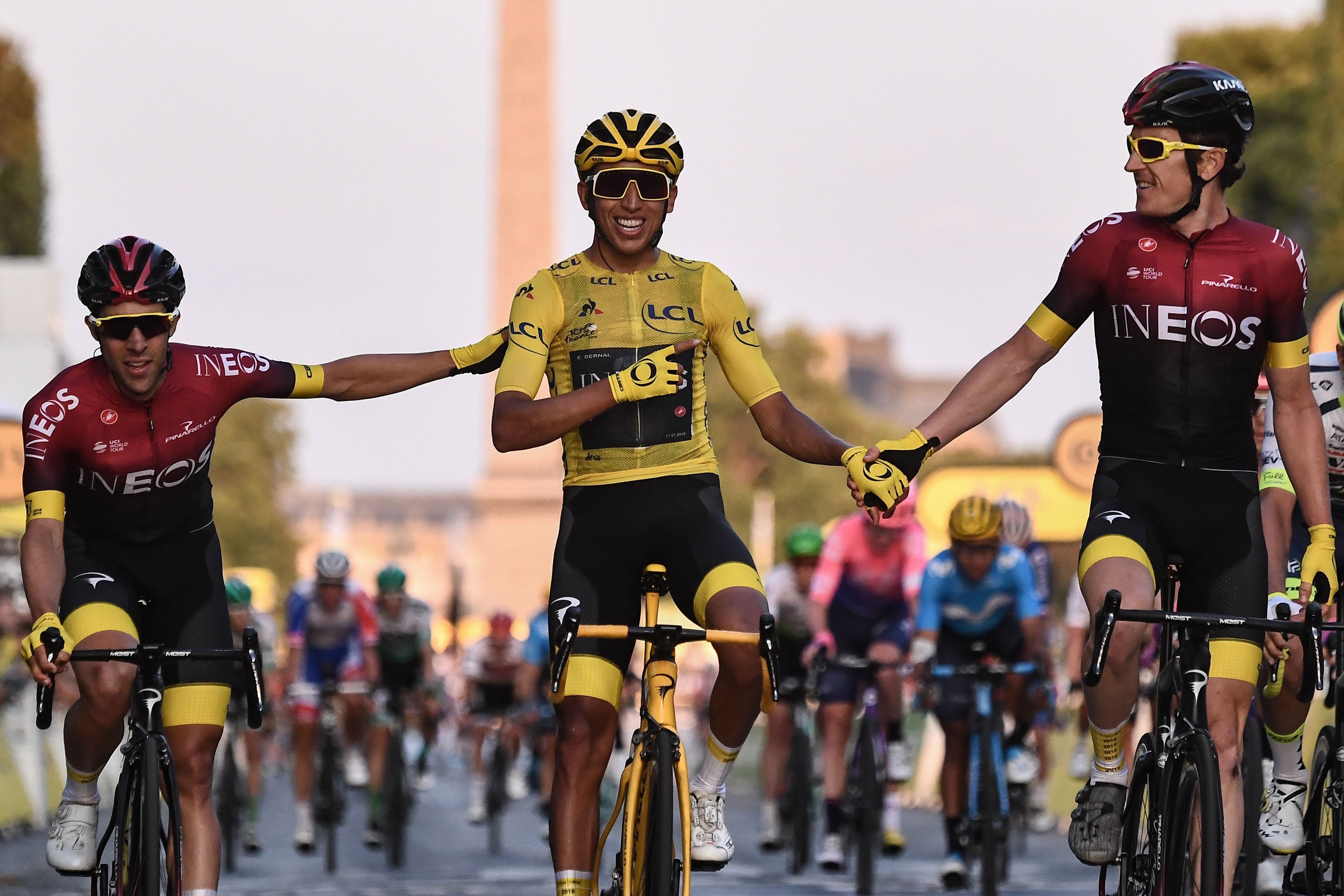 Egan Bernal, Fransa Bisiklet Turu'nun son etabında Sarı Mayo'suyla