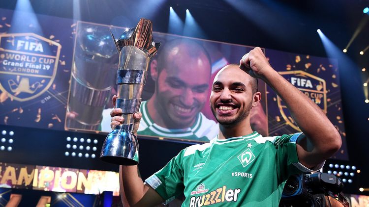 Mohammed Moauba Harkous Ist Beim Eworld Cup Weltmeister In Fifa