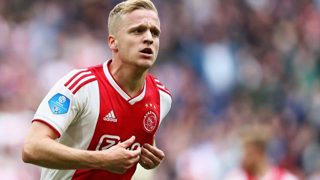 Van de Beek se aleja del Real Madrid: "Creo que se quedará en el Ajax"