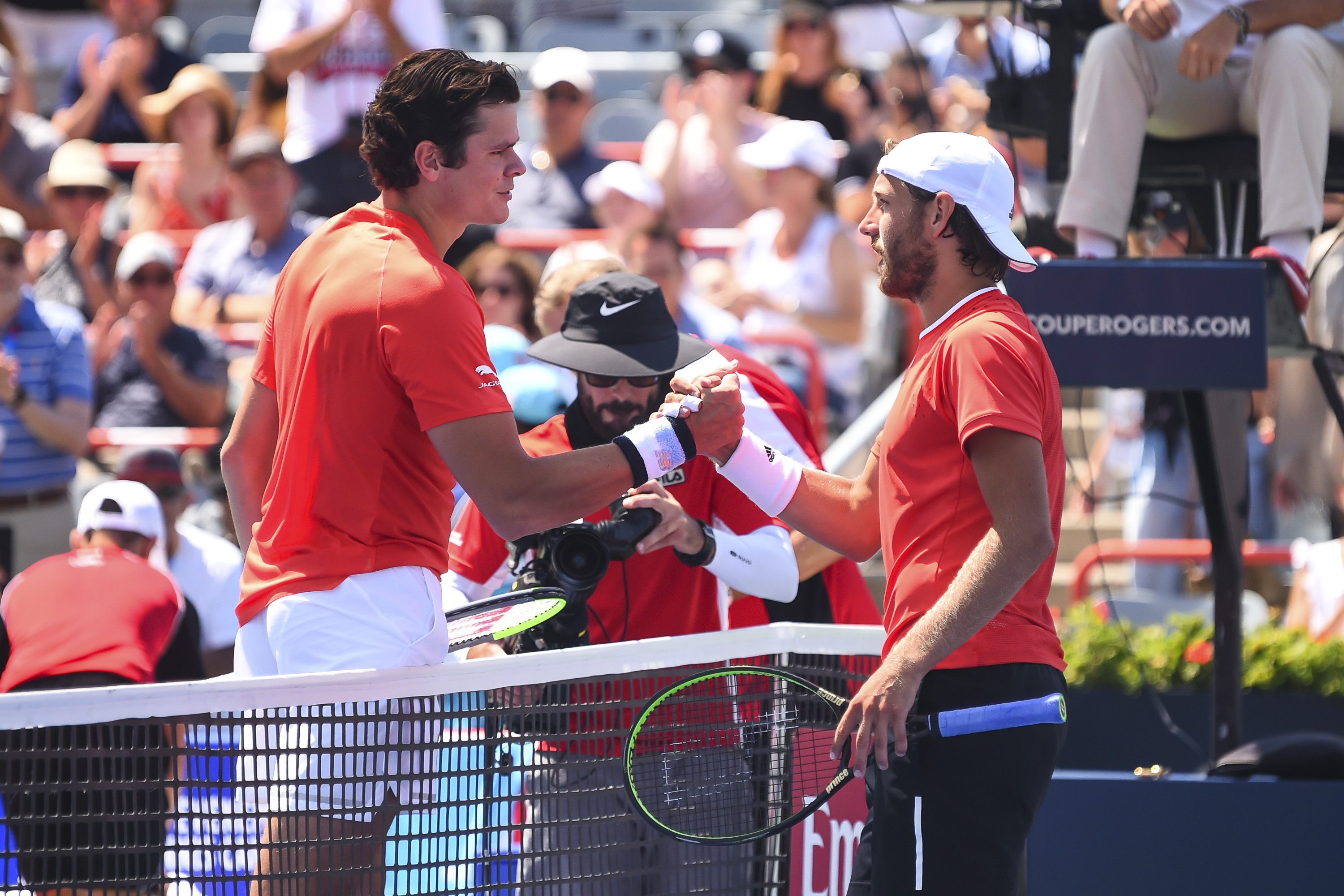 Catastrophe pour les Bleus : Tsonga et Pouille balayés dès le 1er tour Catastrophe pour les Bleus : Tsonga et Pouille balayés dès le 1er tour
