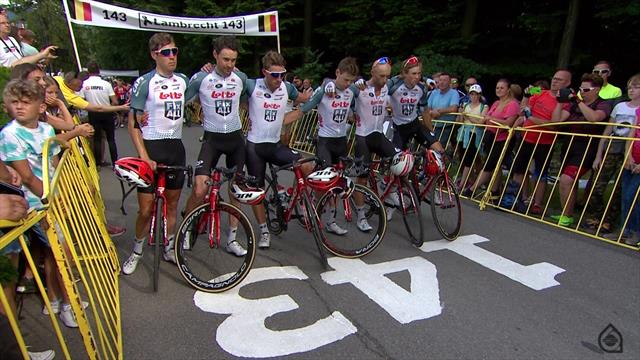 L'émouvante minute de silence respectée en hommage à Lambrecht L'émouvante minute de silence respectée en hommage à Lambrecht