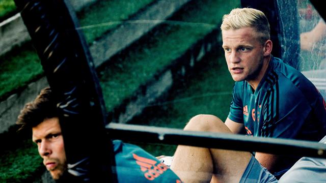 Van de Beek titularisé face au PAOK