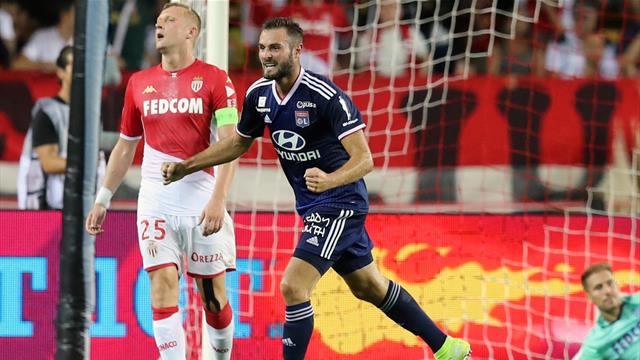 Tousart : "Les propos de Juninho ? Une erreur de communication" Tousart : "Les propos de Juninho ? Une erreur de communication"
