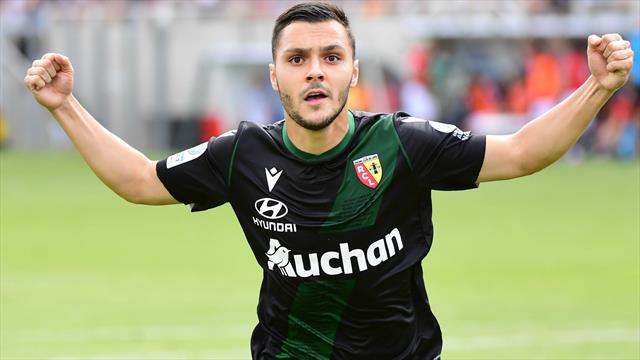 Lens s'en sort bien