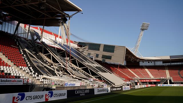 El viento derrumba parte del estadio del AZ Alkmaar