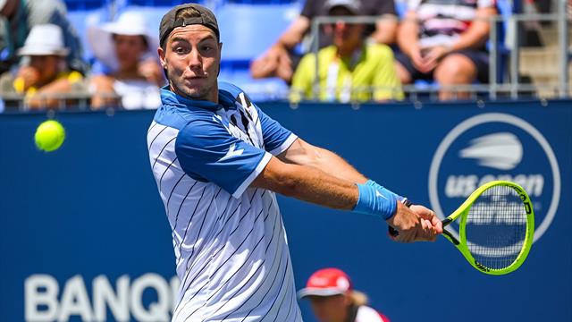 "Unglaublich, absoluter Wahnsinn": Struff schaltet Tsitsipas in Krimi aus