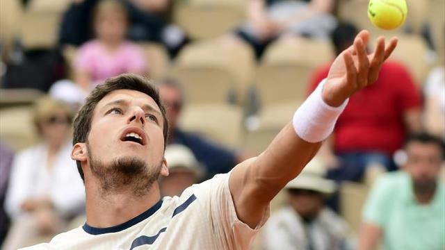 Carreño puede con el saque de Isner y se enfrentará a Djokovic en octavos