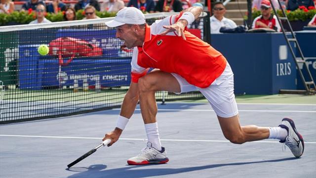 Bautista Agut vence a Tiafoe y se une a Carreño en octavos; gana Kecmanovic