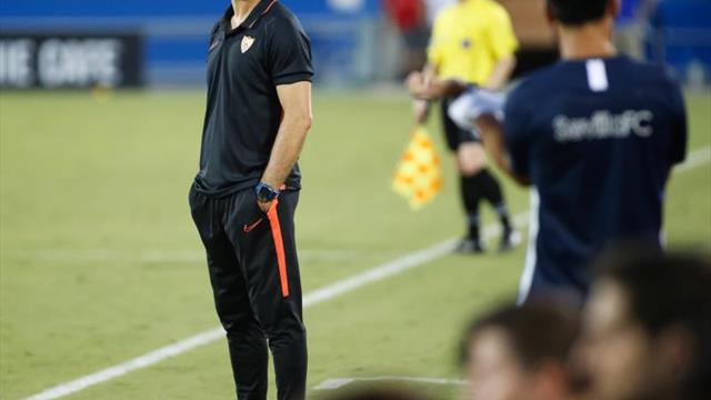 Lopetegui afina la preparación del debut en medio de llegadas y salidas