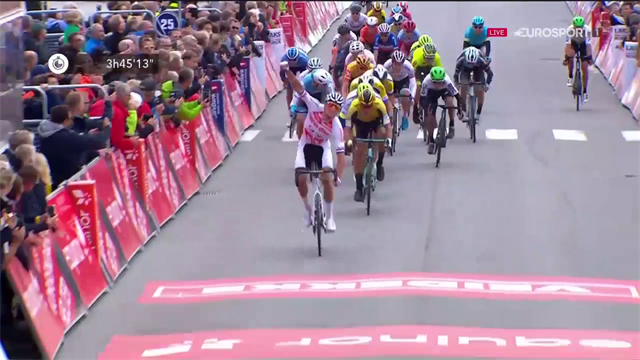 Van der Poel vince la prima tappa dell'Arctic Race con una gran volata: Pasqualon 3° Van der Poel vince la prima tappa dell'Arctic Race con una gran volata: Pasqualon 3°