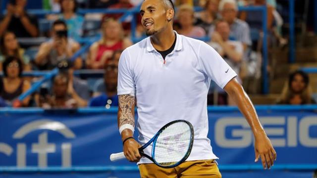 Kyrgios se mantuvo como centro de atención, pero fue por la multa que recibió