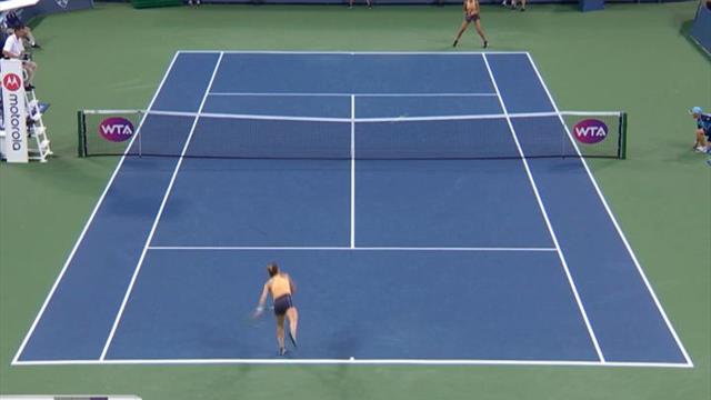 Sans solution, Halep a cédé face à Keys : revivez les temps forts du match Sans solution, Halep a cédé face à Keys : revivez les temps forts du match