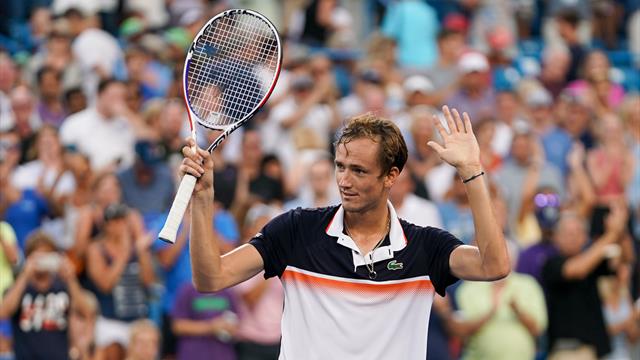 Medvedev, sans contestation : les temps forts de son succès en finale face à Goffin Medvedev, sans contestation : les temps forts de son succès en finale face à Goffin