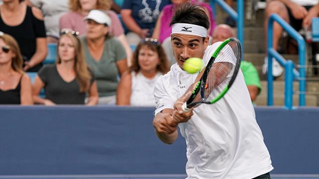 Lorenzo Sonego batte Damir Dzumhur e conquista gli ottavi