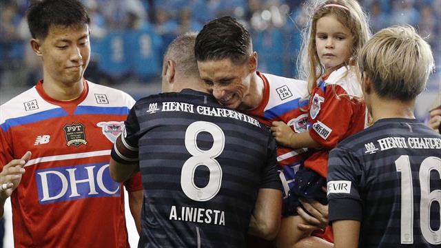Emotional scenes as Fernando Torres plays final game Emotional scenes as Fernando Torres plays final game