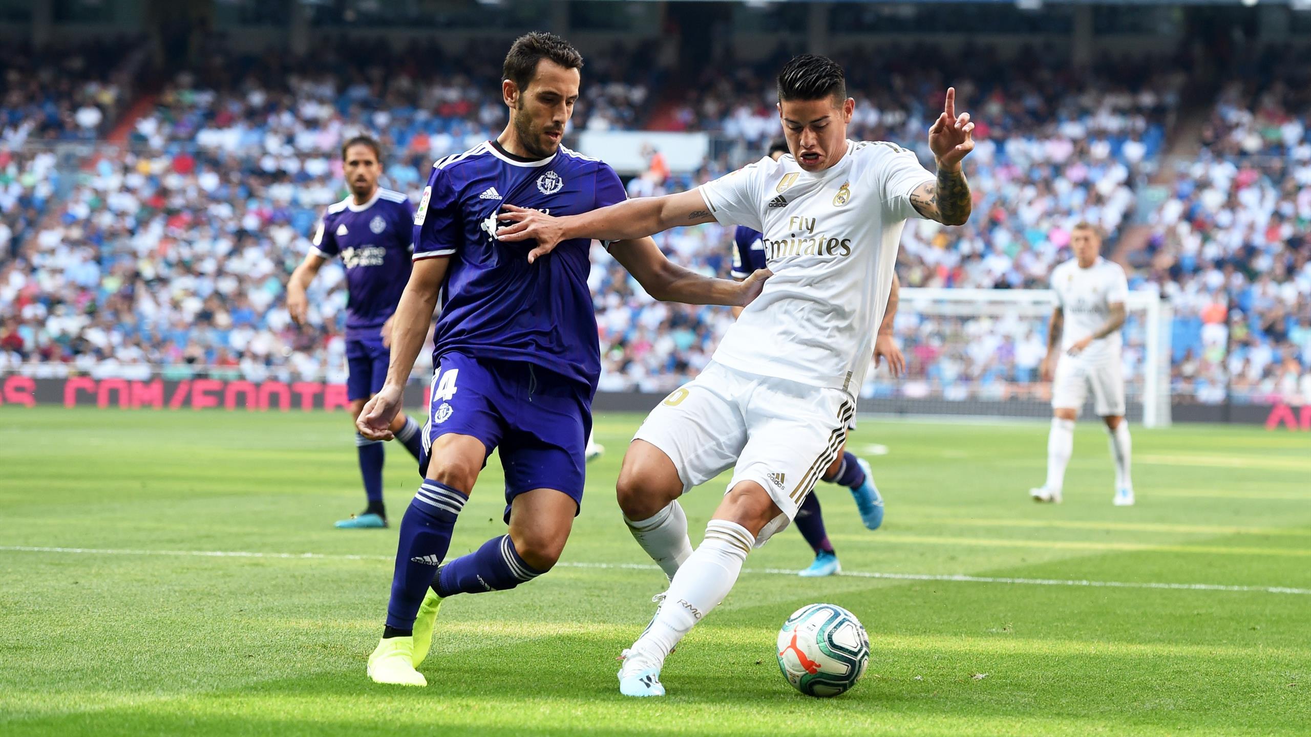 Модрич и бензема. Матч реал мадрид против вальядолид. Барселона реал мадрид кубок испании. Реал мадрид вальядолид. Матч реал мадрид против вальядолид.