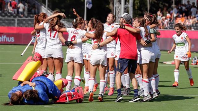 España vuelve al podio 12 años después al superar a Inglaterra en los shoot-outs