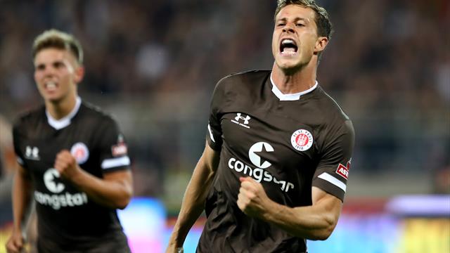 St. Pauli atmet auf: Erster Saisonsieg gegen Holstein Kiel