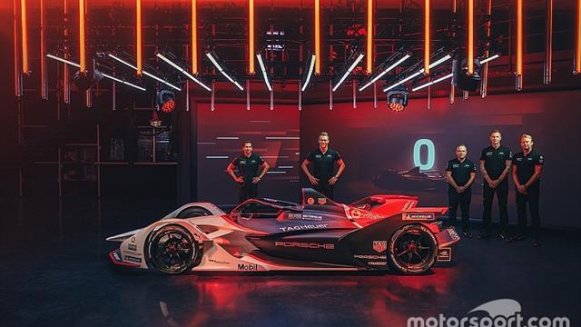 Porsche ha tolto i veli alla sua Formula E: ecco la 99X Electric
