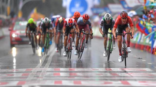 Miguel Angel Lopez regala di nuovo la maglia roja: Edet nuovo leader, vince Arndt