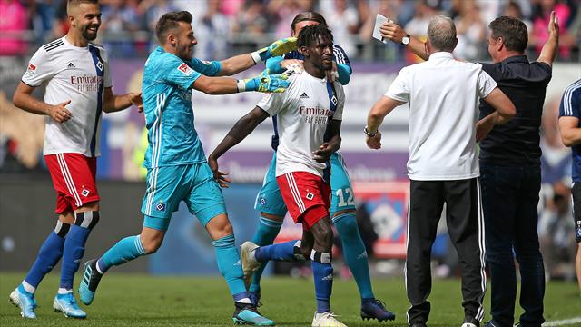 HSV fertigt 96 ab - Hamburg feiert Torschütze Jatta