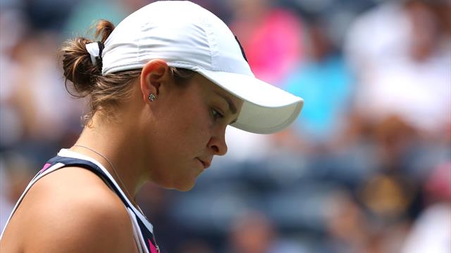 Wang met Barty au tapis