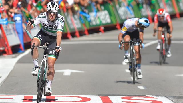 Sam Bennett sprints to another stage win as huge crash mars finish in Oviedo